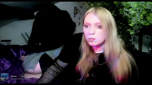 Snapshot of Blacklim00n chatting on March 7, 2025, 10:54 pm Blacklim00n online show from March 7, 2025, 10:54 pm