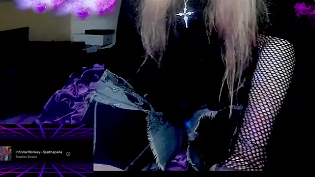 Snapshot of Blacklim00n chatting on December 5, 2024, 12:47 am Blacklim00n online show from December 5, 2024, 12:47 am