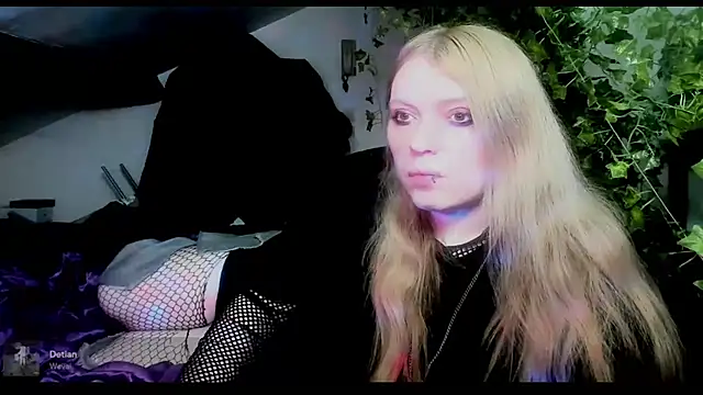 Snapshot of Blacklim00n chatting on February 26, 2025, 6:48 pm Blacklim00n online show from February 26, 2025, 6:48 pm