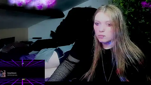 Snapshot of Blacklim00n chatting on December 4, 2024, 6:33 pm Blacklim00n online show from December 4, 2024, 6:33 pm