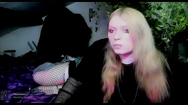 Snapshot of Blacklim00n chatting on February 26, 2025, 9:53 pm Blacklim00n online show from February 26, 2025, 9:53 pm