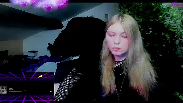 Snapshot of Blacklim00n chatting on December 5, 2024, 8:17 pm Blacklim00n online show from December 5, 2024, 8:17 pm