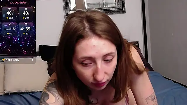 Snapshot of Ashley_Ross_ chatting on October 17, 2025, 11:23 am Ashley Ross online show from October 17, 2025, 11:23 am