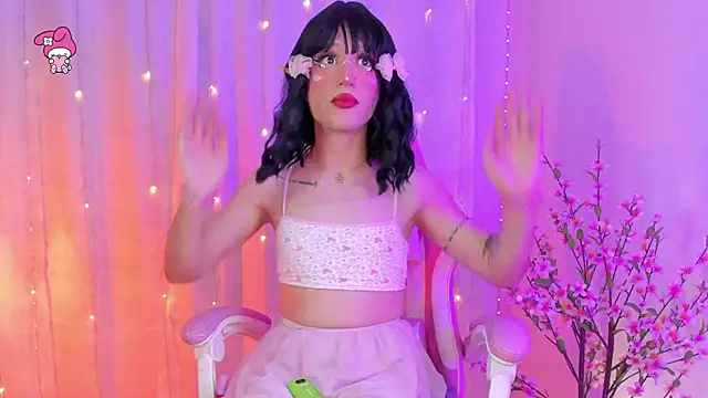 rosseblondee online show from February 12, 2026, 7:57 pm