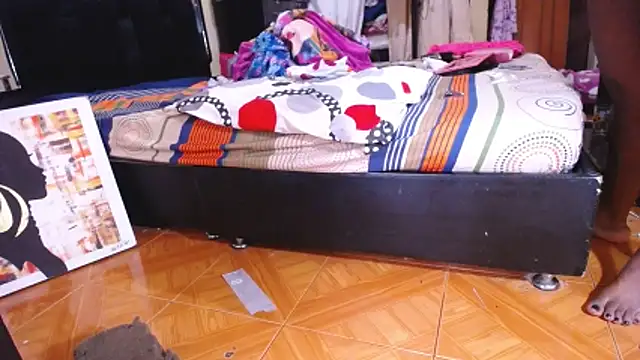 Snapshot of loreblackhot chatting on December 13, 2025, 8:04 pm loreblackhot online show from December 13, 2025, 8:04 pm