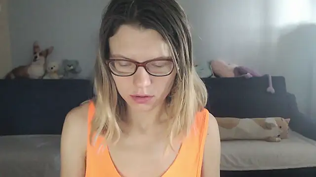 Snapshot of night_is_dark chatting on October 10, 2025, 12:28 pm night is dark online show from October 10, 2025, 12:28 pm