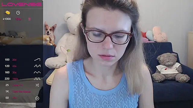 Snapshot of night_is_dark chatting on March 21, 2025, 6:07 pm night is dark online show from March 21, 2025, 6:07 pm