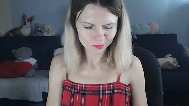 Snapshot of night_is_dark chatting on September 9, 2025, 3:32 pm night is dark online show from September 9, 2025, 3:32 pm