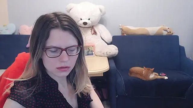 night is dark online show from December 18, 2025, 5:06 pm