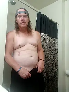 Snapshot of FUNINWV9 chatting on November 9, 2025, 2:26 am FUNINWV9 online show from November 9, 2025, 2:26 am