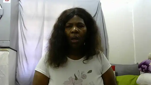 Delicioussexy online show from May 16, 2026, 8:02 am