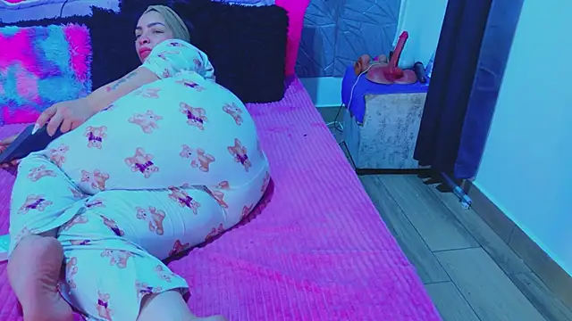 Snapshot of macasweet chatting on October 16, 2025, 12:41 am macasweet online show from October 16, 2025, 12:41 am