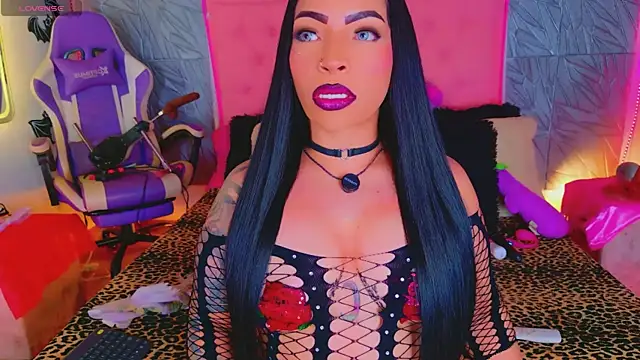 Snapshot of macasweet chatting on November 9, 2025, 8:13 pm macasweet online show from November 9, 2025, 8:13 pm