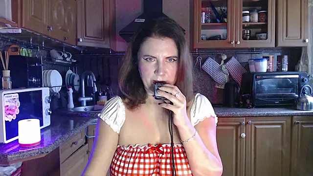 Snapshot of LizaCakes chatting on January 15, 2026, 12:30 pm LizaCakes online show from January 15, 2026, 12:30 pm