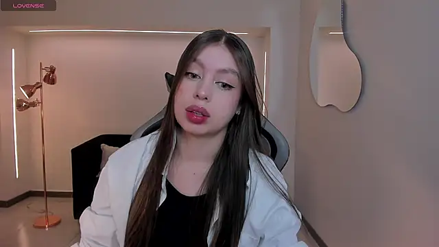 EllaClark online show from November 15, 2025, 6:45 pm