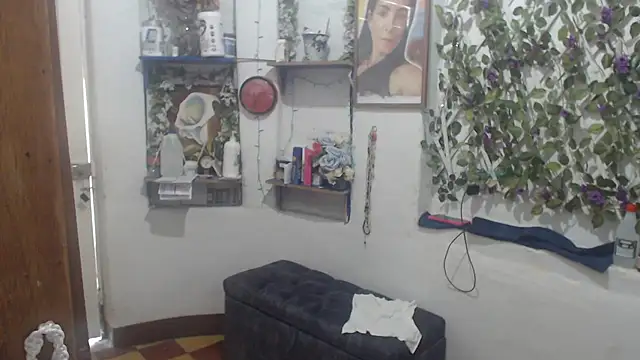 FunnyGrandma online show from May 7, 2026, 6:44 pm
