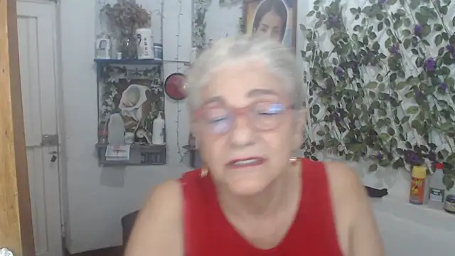 FunnyGrandma online show from May 7, 2026, 2:05 am