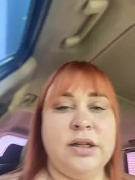 Snapshot of Model9798 chatting on June 9, 2026, 8:26 am Model9798 online show from June 9, 2026, 8:26 am