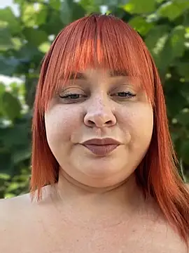 Snapshot of Model9798 chatting on June 25, 2026, 3:17 pm Model9798 online show from June 25, 2026, 3:17 pm