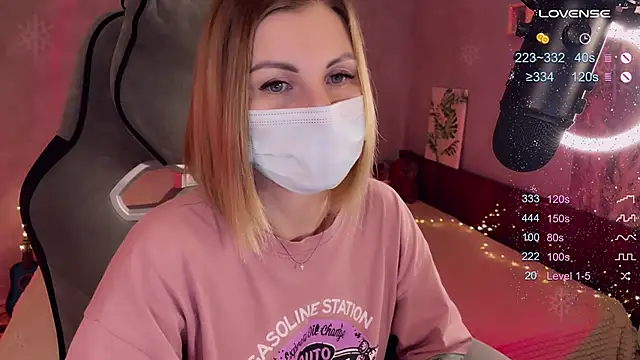 Snapshot of Your_Sweet_Lilu chatting on February 17, 2025, 7:44 pm Your Sweet Lilu online show from February 17, 2025, 7:44 pm