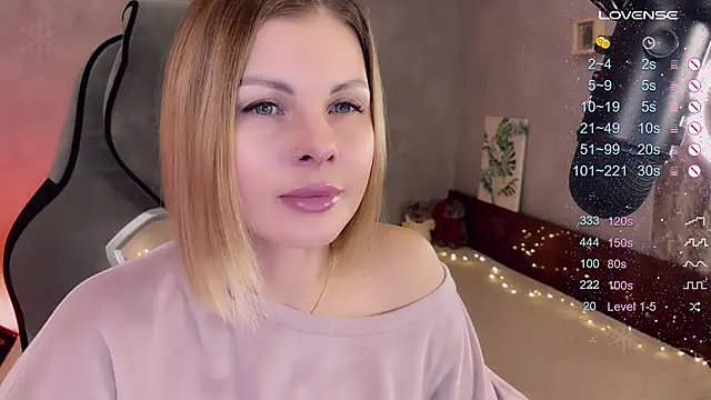 Snapshot of Your_Sweet_Lilu chatting on February 2, 2025, 6:53 pm Your Sweet Lilu online show from February 2, 2025, 6:53 pm