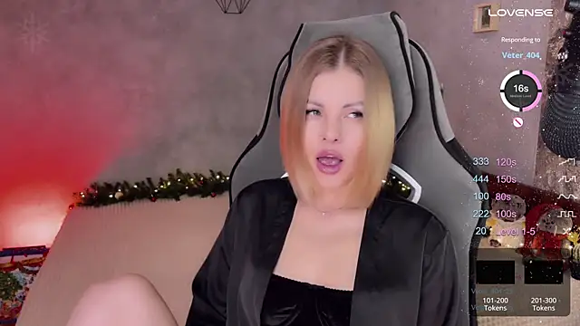 Snapshot of Your_Sweet_Lilu chatting on January 5, 2025, 3:45 pm Your Sweet Lilu online show from January 5, 2025, 3:45 pm