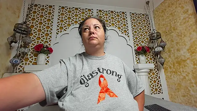 AleshaArabian online show from September 26, 2025, 3:02 am