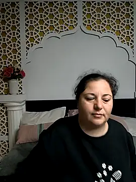 AleshaArabian online show from October 27, 2025, 5:19 am