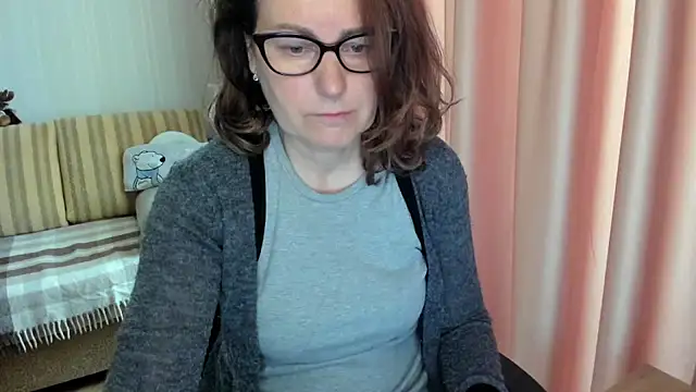 lauraoven online show from May 8, 2026, 7:45 am