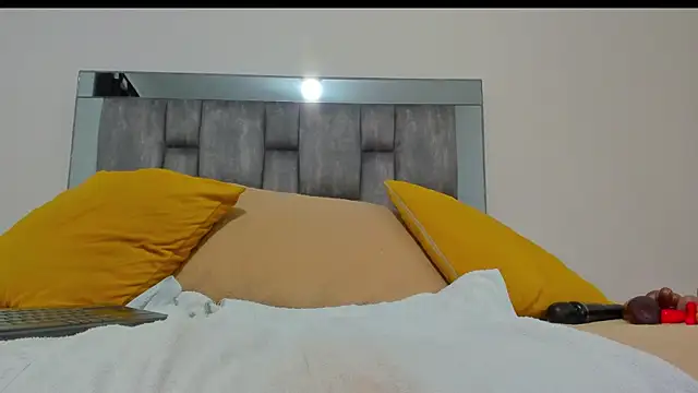 alyssia ocean online show from November 4, 2025, 1:59 pm