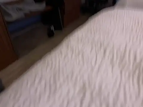 Snapshot of JohnnyBigShot chatting on March 28, 2026, 4:13 am JohnnyBigShot online show from March 28, 2026, 4:13 am