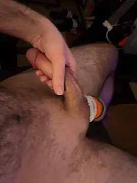 Snapshot of JohnnyBigShot chatting on February 18, 2026, 6:00 am JohnnyBigShot online show from February 18, 2026, 6:00 am