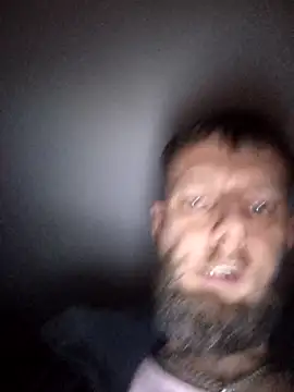 Snapshot of Kw8585kw chatting on December 1, 2025, 7:04 pm Kw8585kw online show from December 1, 2025, 7:04 pm