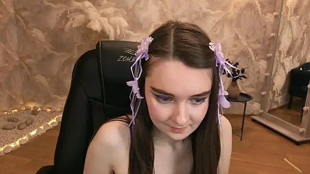 CloudGrace online show from February 1, 2026, 6:17 pm