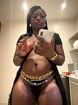 Sweetbootty online show from October 3, 2025, 9:22 am