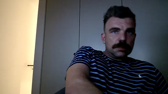 mrbigballs online show from June 22, 2026, 8:39 pm