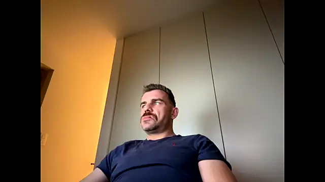 Snapshot of mrbigballs chatting on October 27, 2025, 9:27 pm mrbigballs online show from October 27, 2025, 9:27 pm