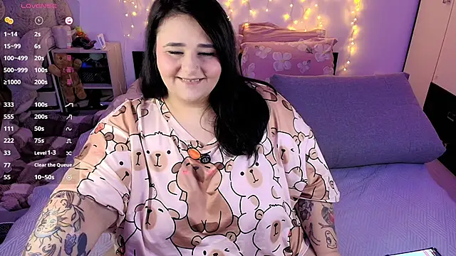 Snapshot of naughtykiss chatting on February 14, 2026, 11:43 am naughtykiss online show from February 14, 2026, 11:43 am