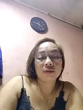 Snapshot of asianwet4u chatting on October 11, 2025, 4:13 am asianwet4u online show from October 11, 2025, 4:13 am