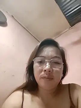 Snapshot of asianwet4u chatting on March 19, 2025, 10:31 pm asianwet4u online show from March 19, 2025, 10:31 pm