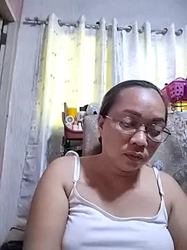 Snapshot of asianwet4u chatting on October 24, 2025, 12:09 am asianwet4u online show from October 24, 2025, 12:09 am