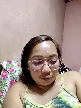 Snapshot of asianwet4u chatting on September 9, 2025, 3:21 pm asianwet4u online show from September 9, 2025, 3:21 pm