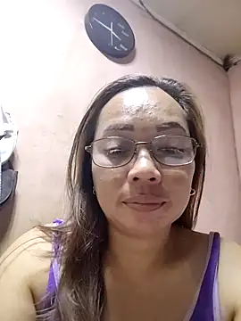 Snapshot of asianwet4u chatting on November 16, 2025, 3:44 am asianwet4u online show from November 16, 2025, 3:44 am