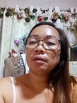 Snapshot of asianwet4u chatting on June 13, 2026, 8:12 am asianwet4u online show from June 13, 2026, 8:12 am