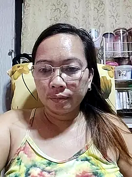 Snapshot of asianwet4u chatting on March 2, 2025, 10:13 pm asianwet4u online show from March 2, 2025, 10:13 pm
