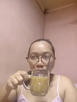 Snapshot of asianwet4u chatting on June 7, 2026, 2:28 am asianwet4u online show from June 7, 2026, 2:28 am
