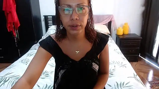 sensual nataliee online show from October 8, 2025, 1:34 pm