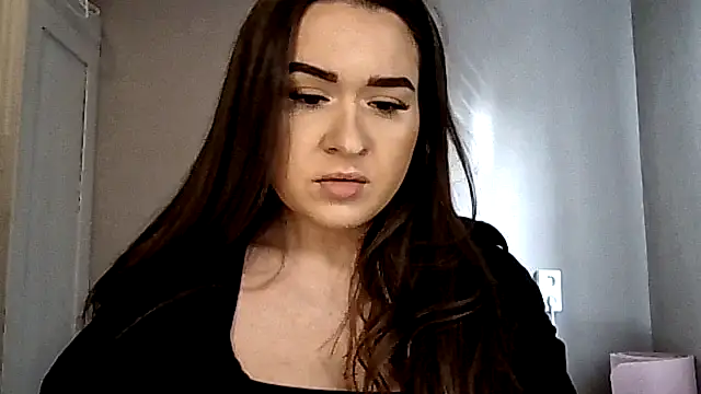 avajade online show from November 17, 2025, 11:03 am