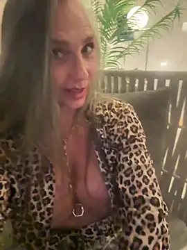 Snapshot of Alimela chatting on July 11, 2026, 11:38 pm Alimela online show from July 11, 2026, 11:38 pm