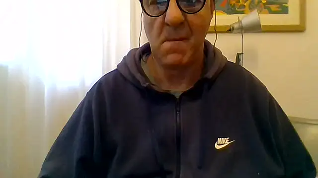 Snapshot of ANONIMO7735 chatting on May 19, 2026, 5:03 am ANONIMO7735 online show from May 19, 2026, 5:03 am